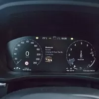 Volvo XC60 T8 Twin Engine Polestar Engineered: Jak se pejsek s kočičkou naučili péct dort