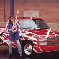 Zemřel kytarista a petrolhead Eddie Van Halen
