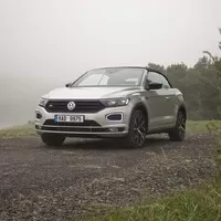 Volkswagen T-Roc Cabrio 1.5 TSI: Netvařte se tak vážně, vždyť nejde o život