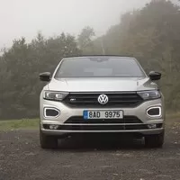 Volkswagen T-Roc Cabrio 1.5 TSI: Netvařte se tak vážně, vždyť nejde o život