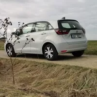 Honda Jazz e:HEV: Na papíře složitý, ve skutečnosti přirozený