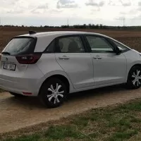 Honda Jazz e:HEV: Na papíře složitý, ve skutečnosti přirozený