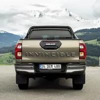 Nová Toyota Hilux Invincible ukazuje, že „pickup is the new SUV"