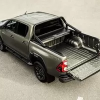 Nová Toyota Hilux Invincible ukazuje, že „pickup is the new SUV"