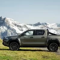 Nová Toyota Hilux Invincible ukazuje, že „pickup is the new SUV"