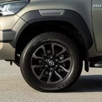 Nová Toyota Hilux Invincible ukazuje, že „pickup is the new SUV"