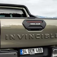 Nová Toyota Hilux Invincible ukazuje, že „pickup is the new SUV"
