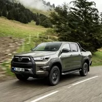 Nová Toyota Hilux Invincible ukazuje, že „pickup is the new SUV"