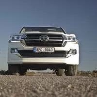 Toyota Land Cruiser 200 5,7 V8: Nejsem cvok. Prostě jen vím, co chci