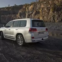 Toyota Land Cruiser 200 5,7 V8: Nejsem cvok. Prostě jen vím, co chci
