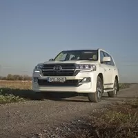 Toyota Land Cruiser 200 5,7 V8: Nejsem cvok. Prostě jen vím, co chci