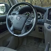 Toyota Land Cruiser 200 5,7 V8: Nejsem cvok. Prostě jen vím, co chci