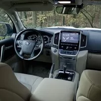 Toyota Land Cruiser 200 5,7 V8: Nejsem cvok. Prostě jen vím, co chci