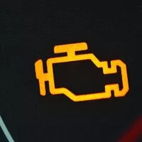 Nepodceňujte kontrolku Check Engine, může to být vážné