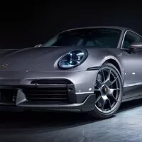 K mání je limitovaná edice Porsche 911. Lze si ji pořídit jen ve "výhodném balíčku".