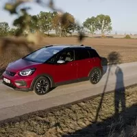 Honda Jazz Crosstar e:HEV: Používejte pouze v souladu se zamýšleným účelem použití