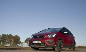 Recenze & testy: Honda Jazz Crosstar e:HEV: Používejte pouze v souladu se zamýšleným účelem použití