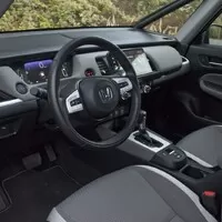 Honda Jazz Crosstar e:HEV: Používejte pouze v souladu se zamýšleným účelem použití