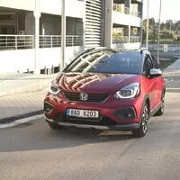 Honda Jazz Crosstar e:HEV: Používejte pouze v souladu se zamýšleným účelem použití