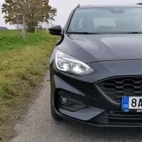 Ford Focus 1.0 EcoBoost mHEV: Radost z malého motoru