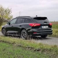 Ford Focus 1.0 EcoBoost mHEV: Radost z malého motoru