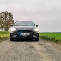 Ford Focus 1.0 EcoBoost mHEV: Radost z malého motoru
