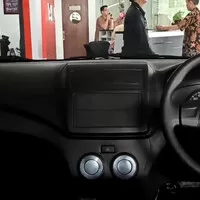 Nejhůře vybavené nové auto na světě je na prodej v Indonésii.