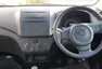Nejhůře vybavené nové auto na světě je na prodej v Indonésii.