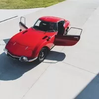Unikátní Toyota 2000GT se prodala za 20 milionů