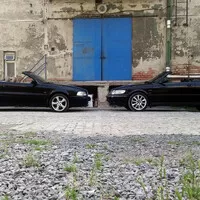Volvo C70 vs. Saab 900