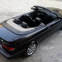 Volvo C70 vs. Saab 900
