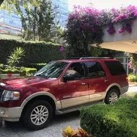 Ford Expedition 4x2 Eddie Bauer V8 5.4 Triton.