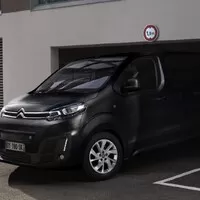 CITROËN Ë-SPACETOURER – PRO JÍZDU AŽ 9 OSOB V REŽIMU Ë-CONFORT – JE JIŽ K OBJEDNÁNÍ V ČESKÉ REPUBLICE