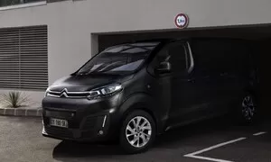 CITROËN Ë-SPACETOURER – PRO JÍZDU AŽ 9 OSOB V REŽIMU Ë-CONFORT – JE JIŽ K OBJEDNÁNÍ V ČESKÉ REPUBLICE