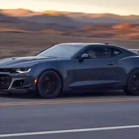 Nejsilnější modely Chevroletu Camaro si v Californii nekoupíte kvůli brzdám.