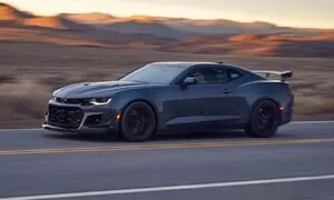 Nejsilnější modely Chevroletu Camaro si v Californii nekoupíte kvůli brzdám.