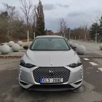 DS 3 Crossback E-Tense: Módní doplněk do města