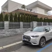 DS 3 Crossback E-Tense: Módní doplněk do města