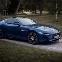 Jaguar F-Type P450: Báječná léta s kočkou
