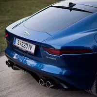 Jaguar F-Type P450: Báječná léta s kočkou