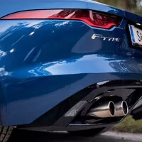 Jaguar F-Type P450: Báječná léta s kočkou