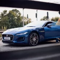 Jaguar F-Type P450: Báječná léta s kočkou