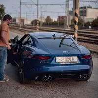 Jaguar F-Type P450: Báječná léta s kočkou