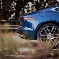 Jaguar F-Type P450: Báječná léta s kočkou