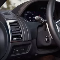 Jaguar F-Type P450: Báječná léta s kočkou