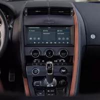 Jaguar F-Type P450: Báječná léta s kočkou