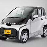 Toyota představuje svůj první elektromobil