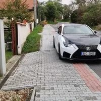Rok za volantem: padesát aut, nespočet dojmů