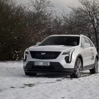 Cadillac XT4 Turbo Diesel AWD: Dokáže sedět na dvou židlích?