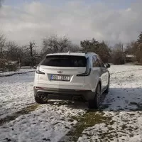 Cadillac XT4 Turbo Diesel AWD: Dokáže sedět na dvou židlích?